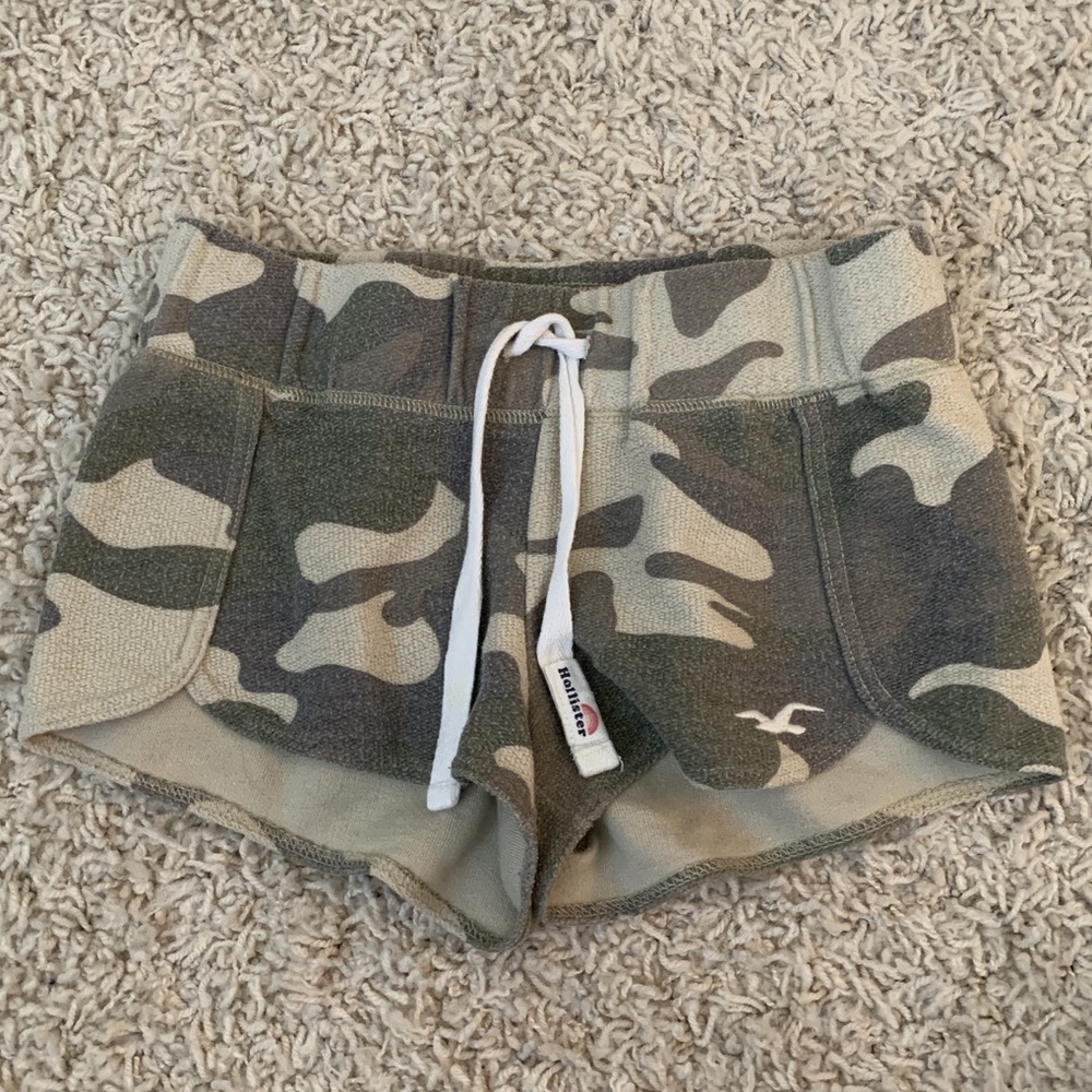 camo soft shorts xs